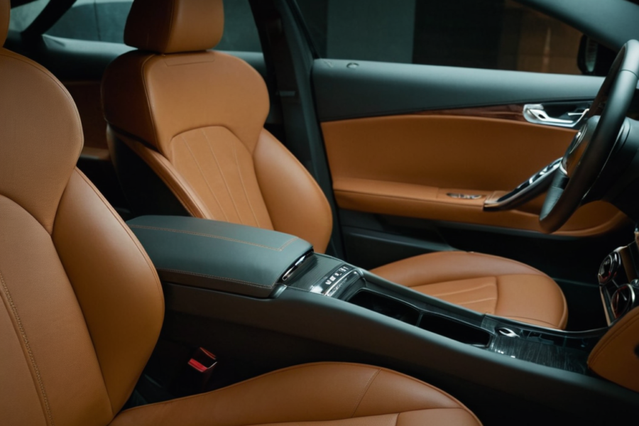 Restauro pelle auto: interni impeccabili tra comfort, estetica e valore – Garage Lab